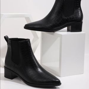 Point Toe Croc Embossed Chunky Heeled Chelsea Boot